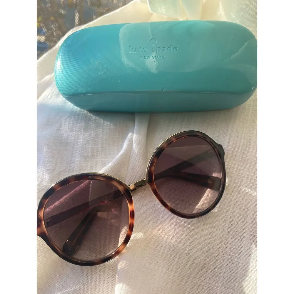 Kate spade Brown tortoiseshell sun glasses with gold trim￼